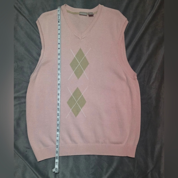 Fieldgear Pink Argyle V-Neck Sweater Vest - Picture 5 of 6